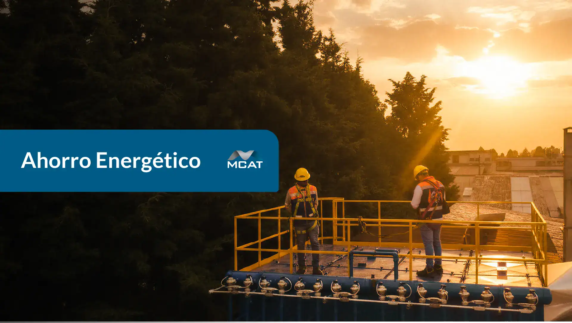 Sistema de ventilación industrial con VFD y sensores que optimizan el ahorro energético VFD en una nave de producción en México