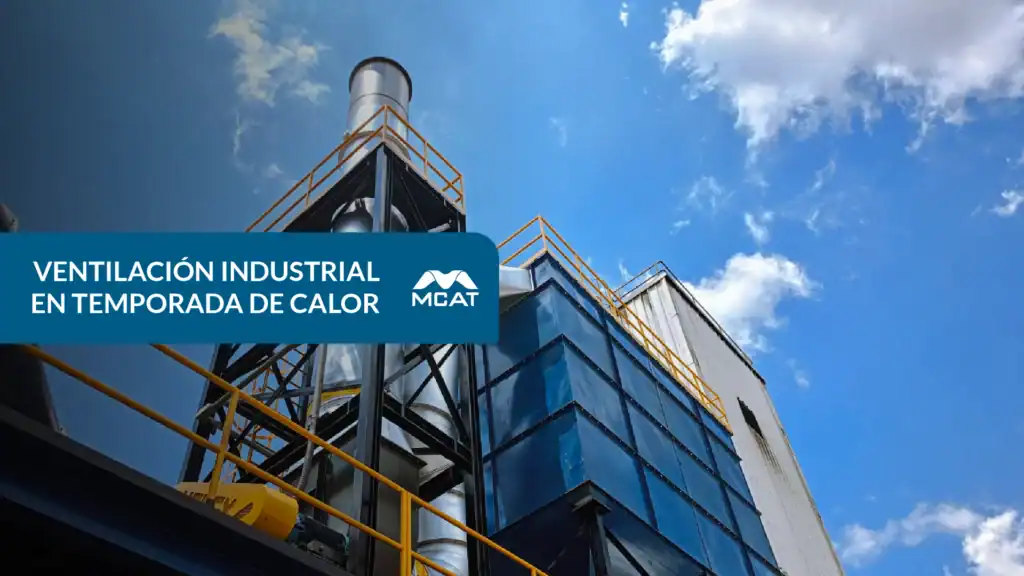 Patrón de ventilación industrial con extracción de aire y extractores industriales para reducir calor en nave industrial